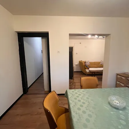 Cozy Near Centar Апартаменти Скоп'є